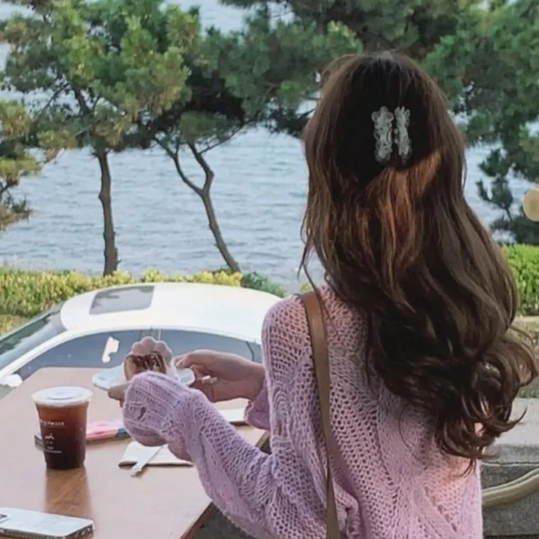 雏燕鸣春